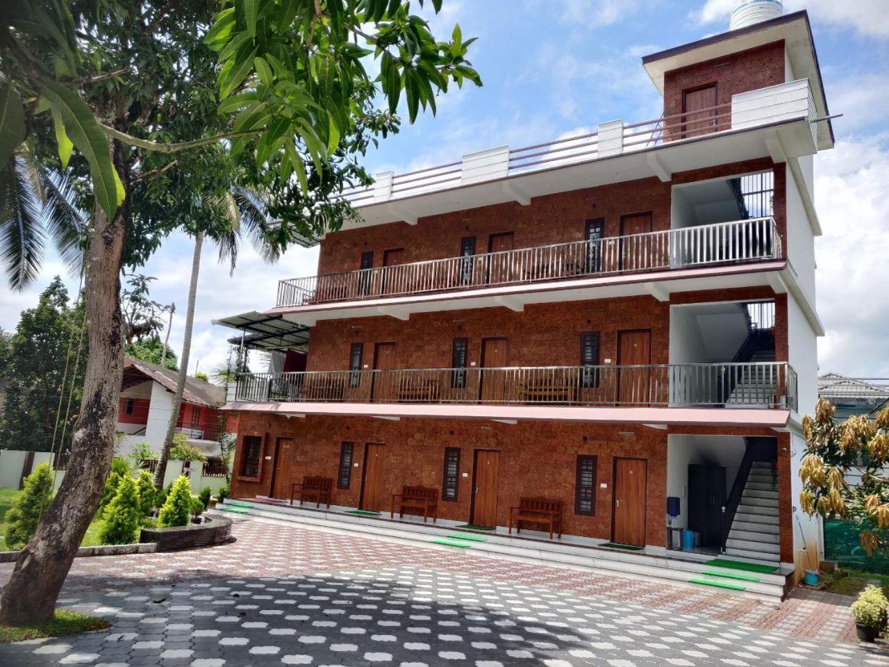 Dolphin Enclave Service Studio Apartments Kalpatta Extérieur photo