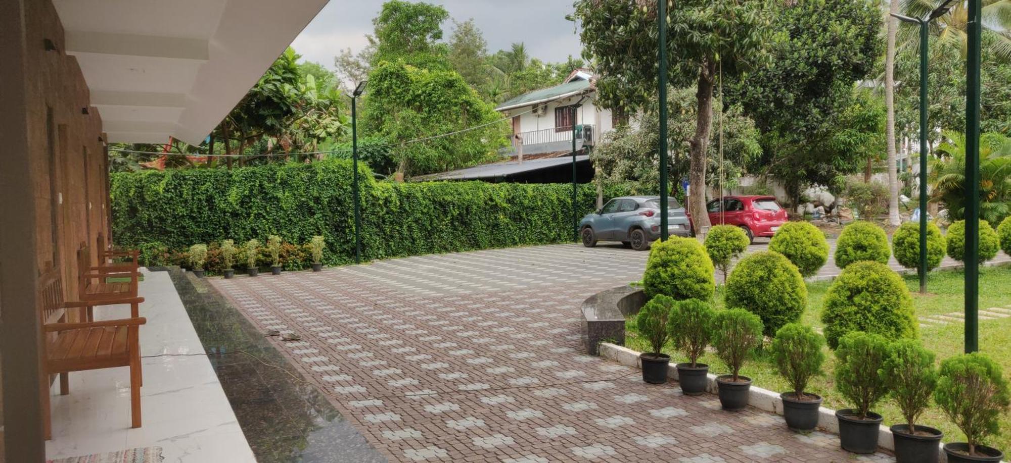Dolphin Enclave Service Studio Apartments Kalpatta Extérieur photo